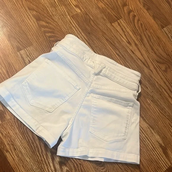 VERONICA BEARD Bergdorf Goodman white Denim Jaylen high rise shorts